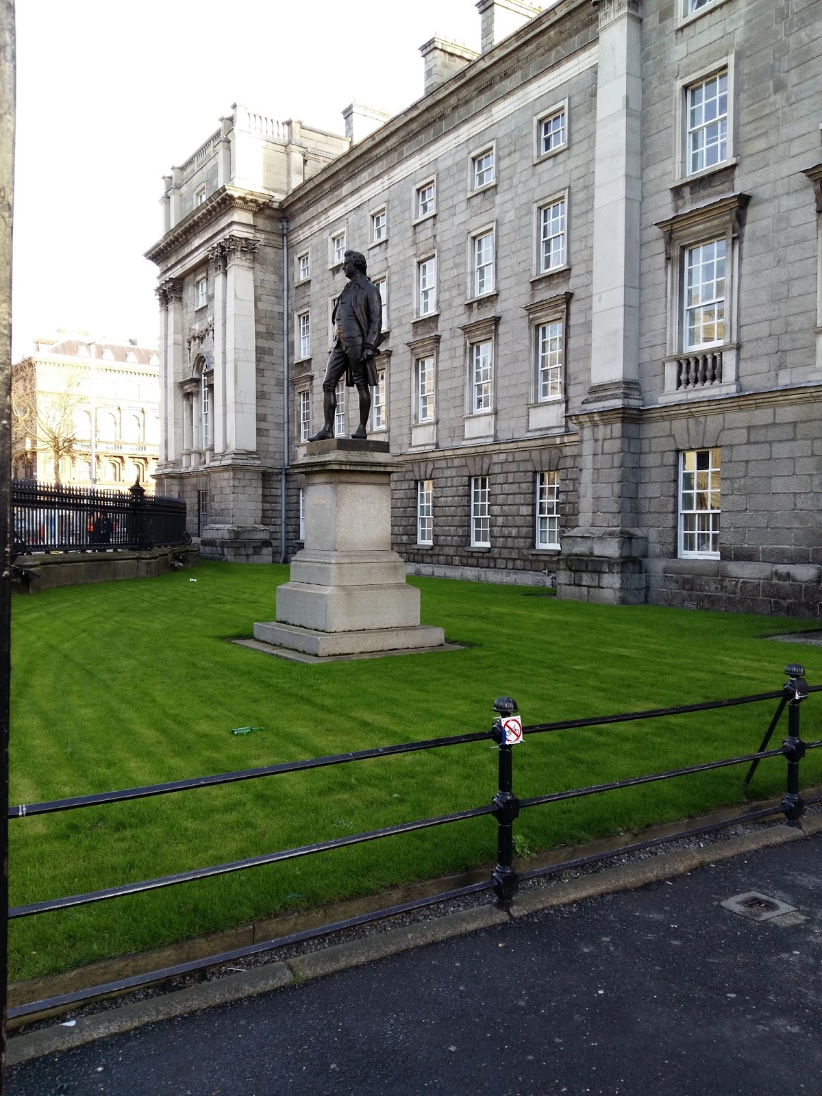 Жизнь на изумрудном острове: Тринити Колледж Trinity College