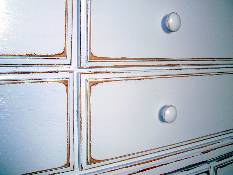 Doubletake Decor White Distressed Dresser