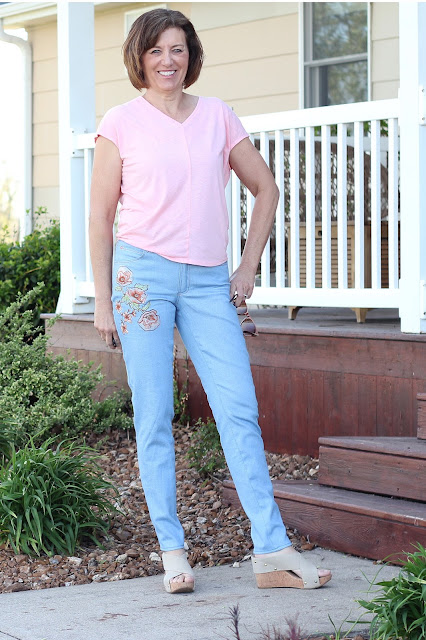 Closet Case Patterns' Ginger jeans made in a light blue stretch denim from Style Maker Fabrics.  Embroidery elements from Urban Threads was added to front