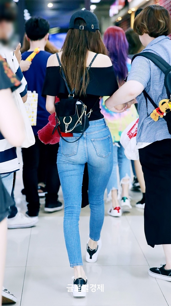 Blackpink Rose Airport Fashion Official Korean Fashion Blackpink Rose Airport Fashion Official Korean Fashion
