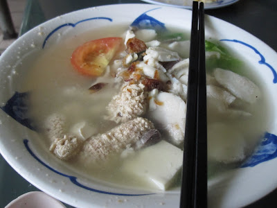 Leng Kee fish soup, Bukit Timah Food Centre