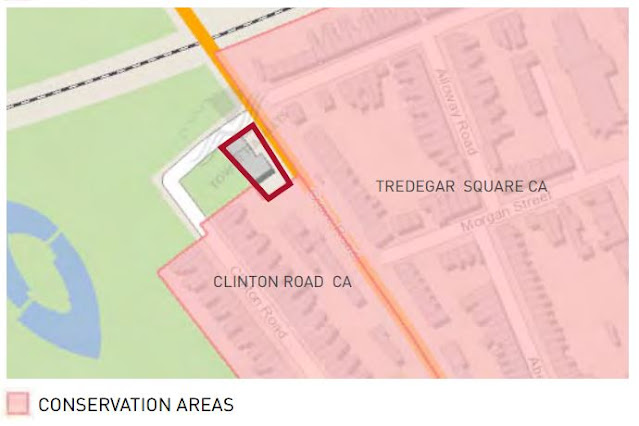 Map of the Texaco Garage Site, Grove Road showing it sits on the boundary between two conservation areas.