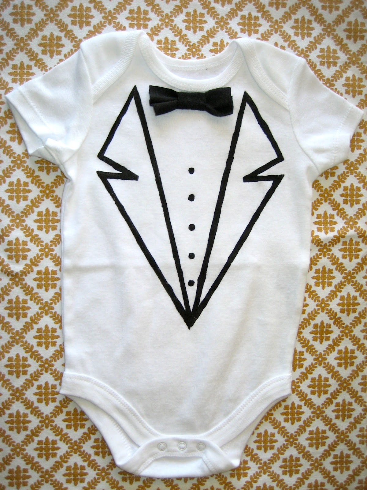 GraceAdkinsDesigns: Baby Boy Tuxedo Onesie