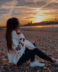 hidden face poses pic