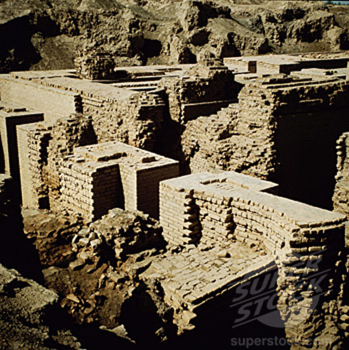 The Hanging Gardens of Babylon and Hotel in Iraq Miracle Place and