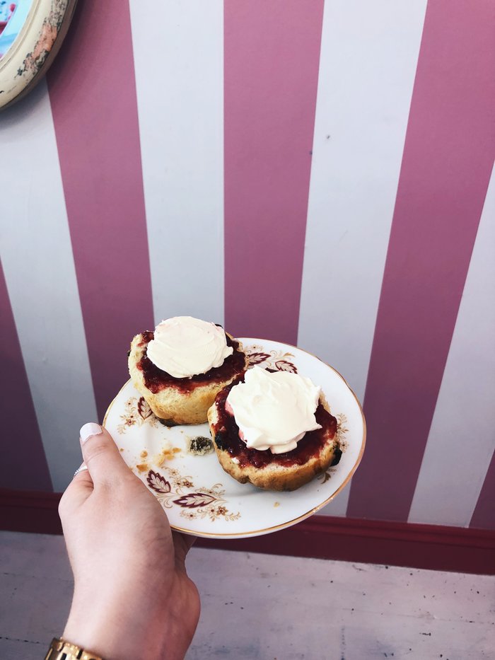 Finding the best cream tea on the south coast - So:Cake, Southampton. Judging criteria include price, clotted cream quantity, location and aesthetic