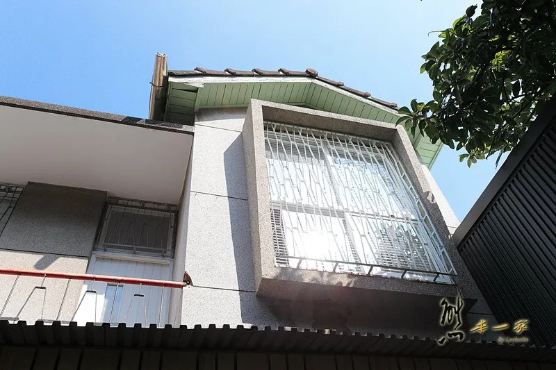 台南靜巷老屋住宿|大樹下老宅民居