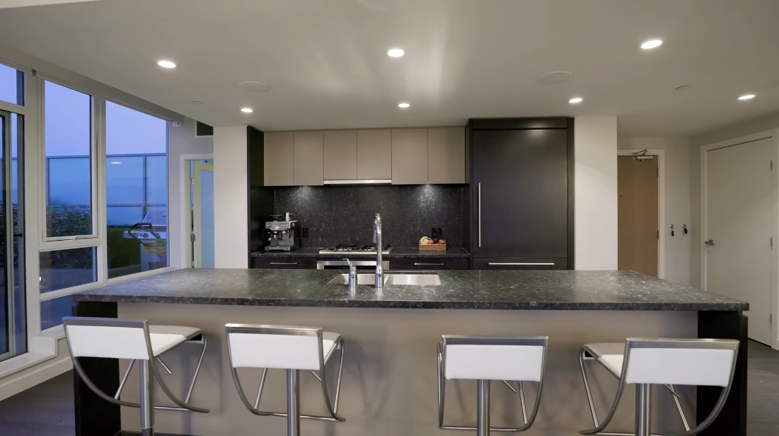 27 Interior Design Photos vs. 2107 Quebec St, Vancouver Luxury Penthouse Tour