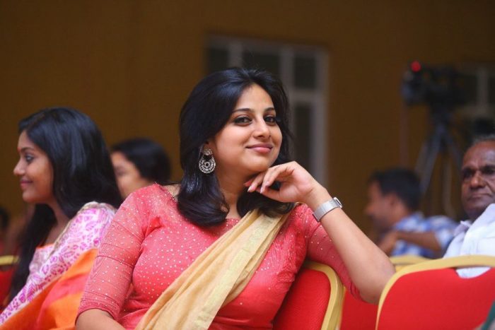 213BBBEE 4308 4025 87AC C09EF7983ECD