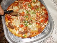 LA GOURMET PIZZA