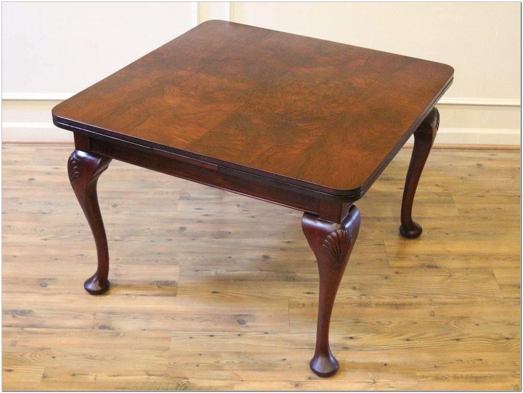 Antique Queen Anne Dining Room Set