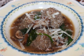 Eclectic Red Barn: Meatballs with Mushroom and Spanich Gravy