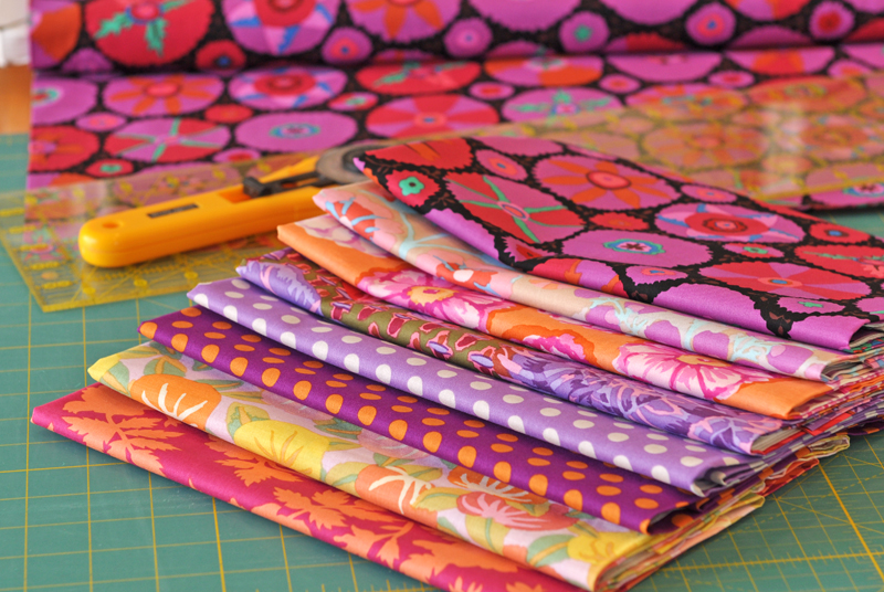 Quilternity's Place Oooooo... pretty fabrics!