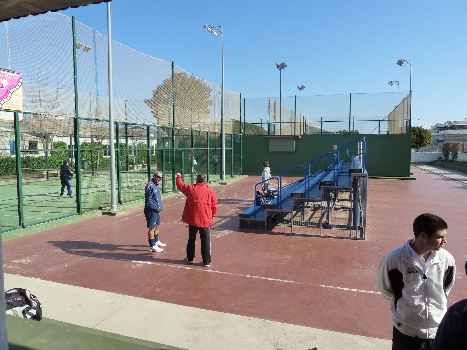 Club de Pádel Las Redes: DE ROTA, CON CARIÑO Y DEPORTIVIDAD