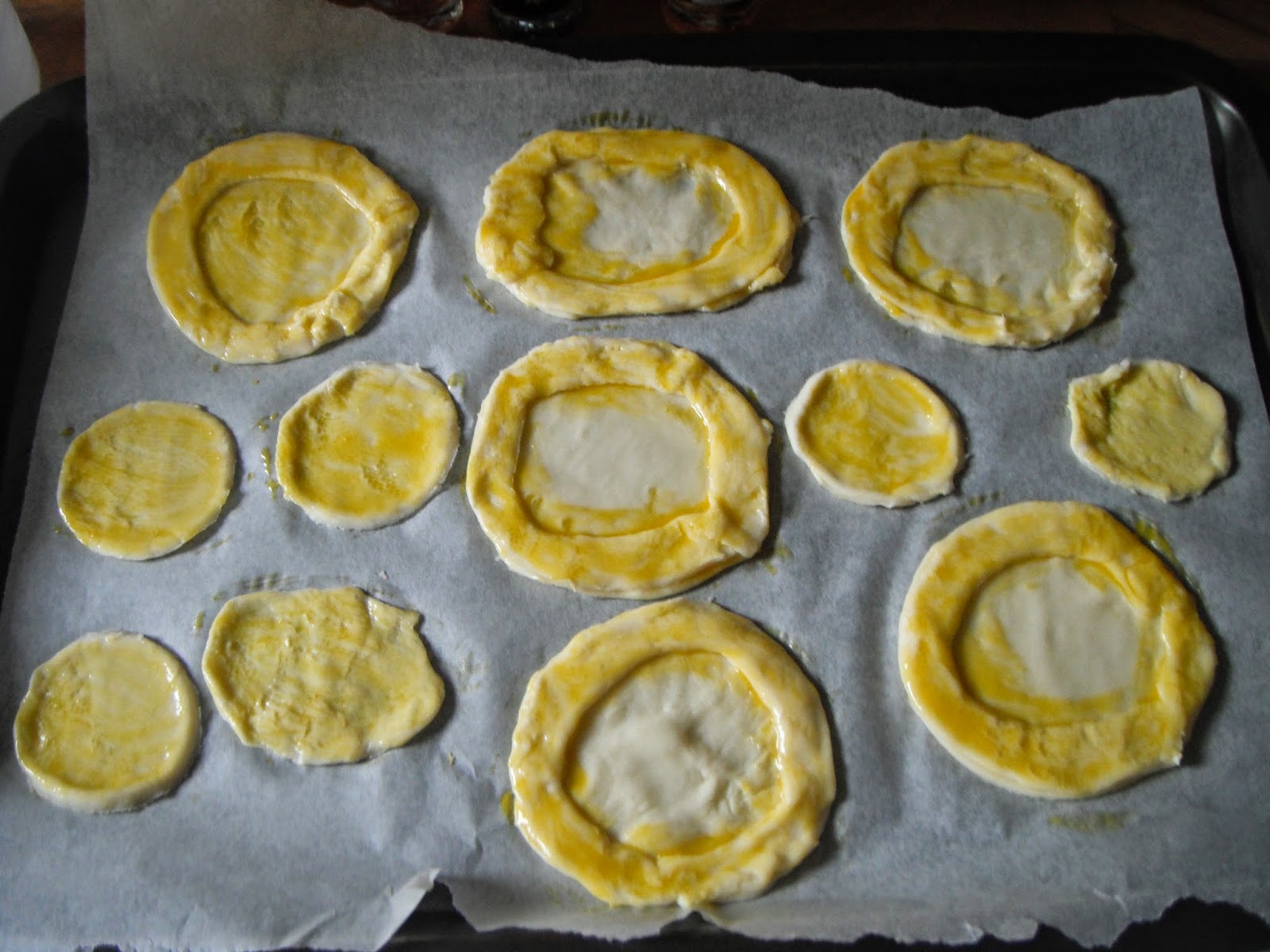 TOUCHE A TOUT, LE RETOUR......... CROUTES DE VOLAUVENT MAISON