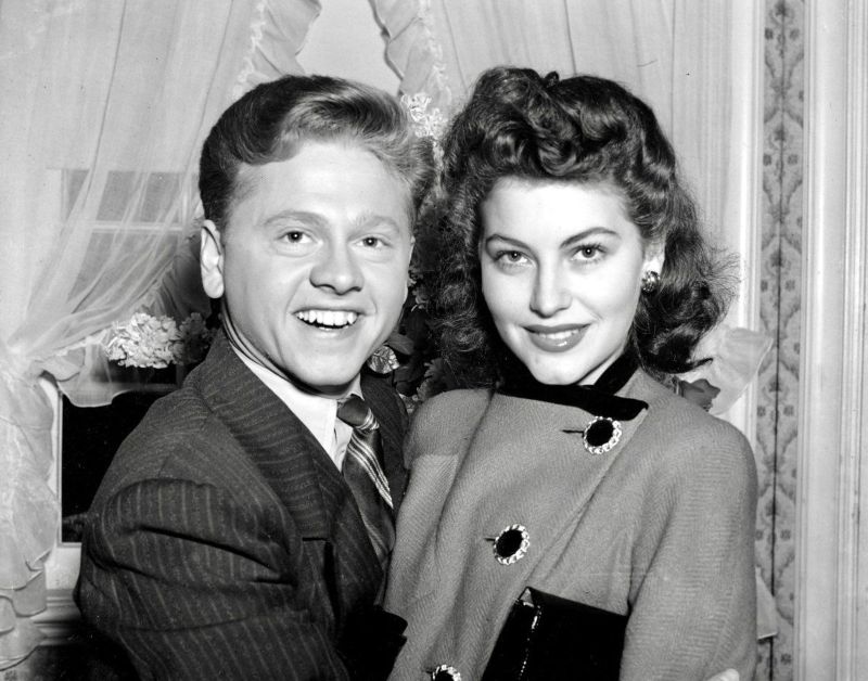 32 Sweet Photographs of Mickey Rooney and Ava Gardner During Their