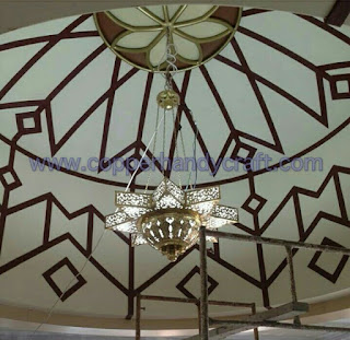 interior eksterior masjid tembaga dan kuningan