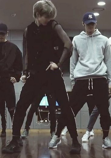 더보이즈 활 독특한 사복 | 인스티즈