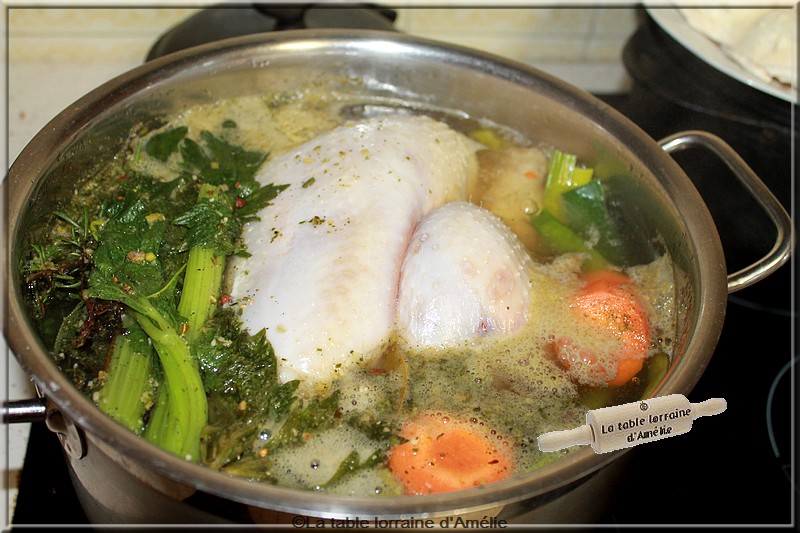LA TABLE LORRAINE D'AMELIE Bouillon de poule (ou volaille) maison