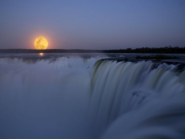 Iguazu falls