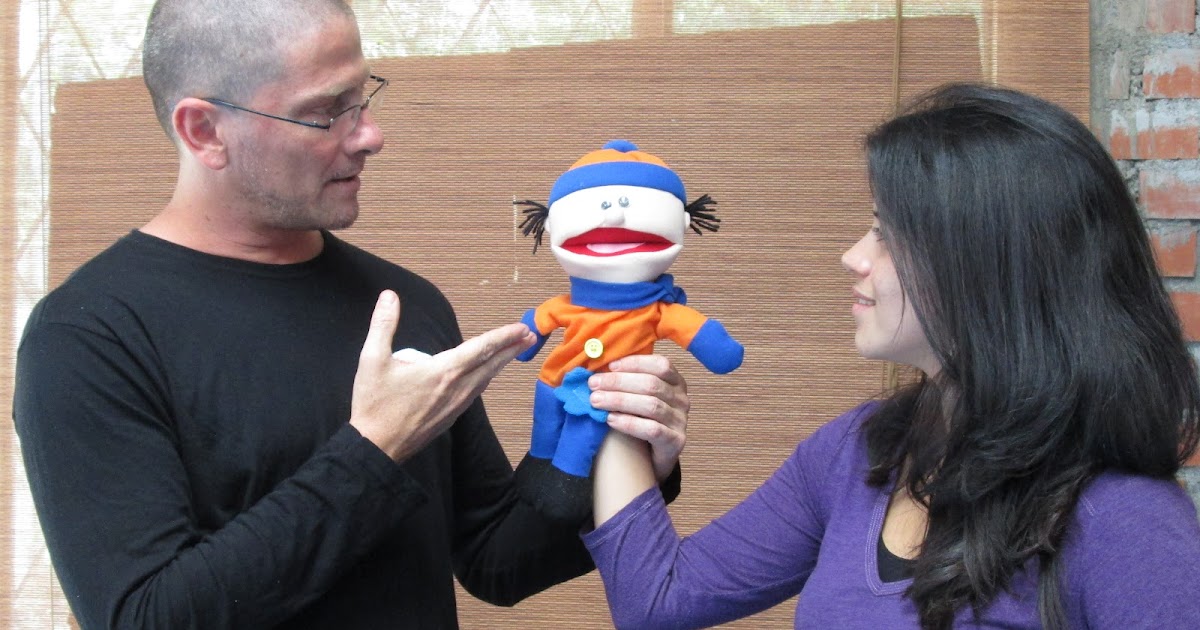 6 Tips for Using Puppets to Teach Spanish to Children advice from an