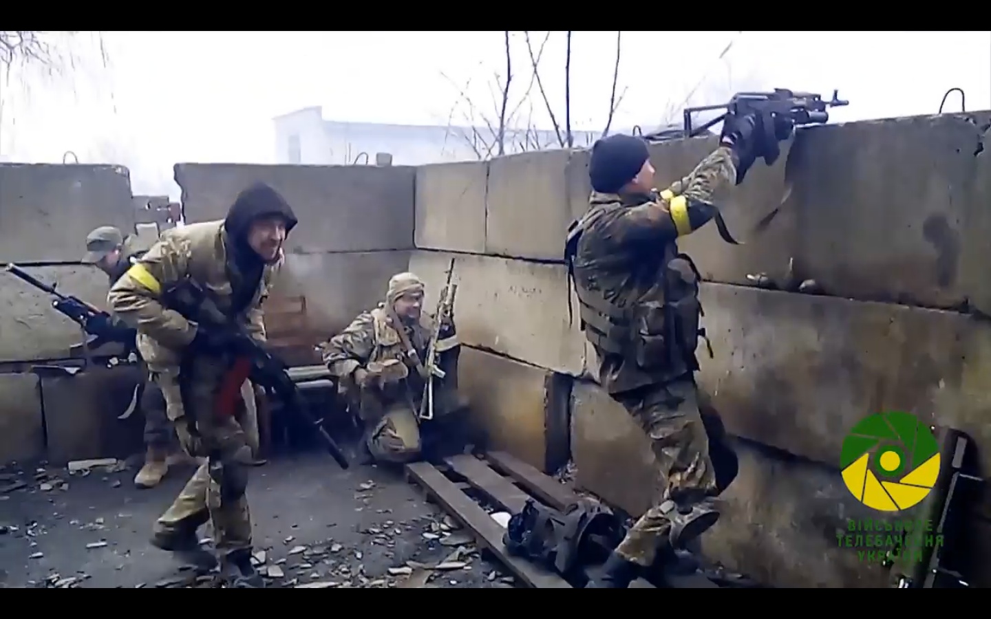 Украинцы в авдеевке видео. Бои промзон Авдеевская промзона. Украинский боевик Сидорко.