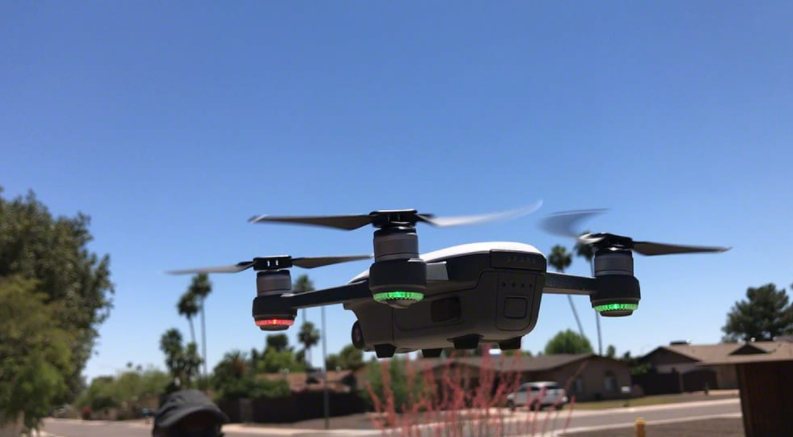 DJI pristatė savo kompaktiškiausią ir prieinamiausią bepilotį droną DJI Spark