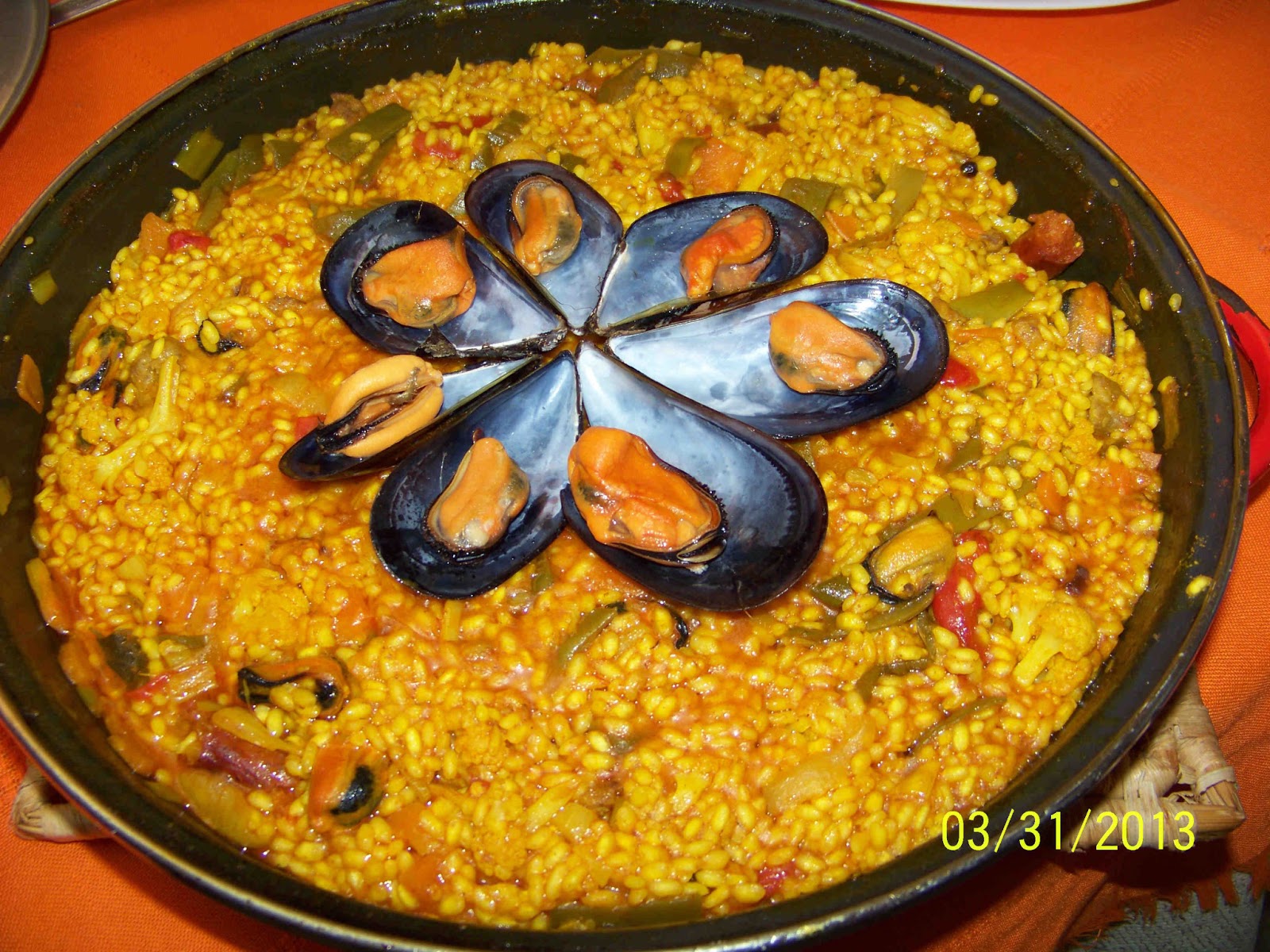 Culinaria y otras cosas Paella con mejillones