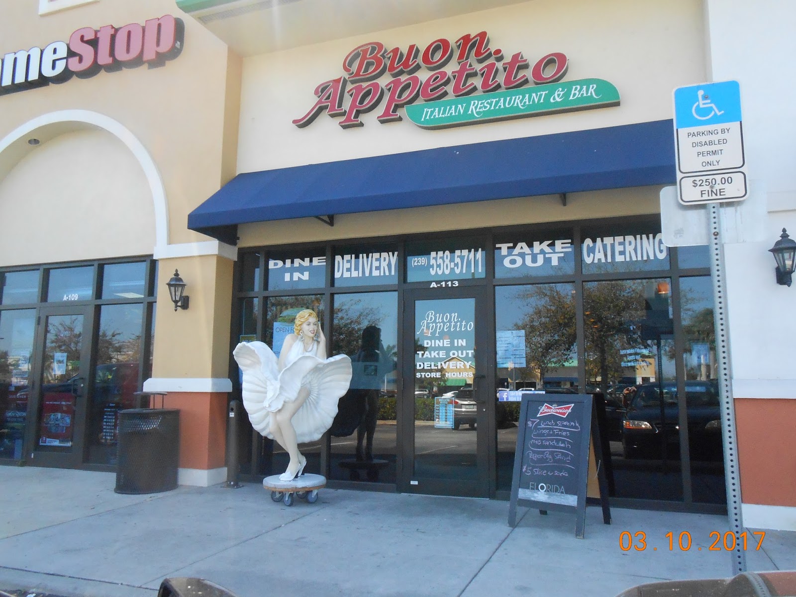 корал ресторан владикавказ. кафе мишель омск. кафе коралл омск на труда. ресторан коралл вологда. ресторан коралл москва.