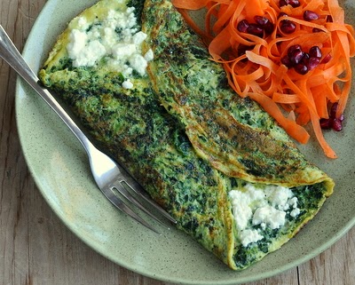 How to Make a Spinach Omelet, lots of tips & techniques, #Paleo and #Whole30 versions. #LowCarb #HighProtein For Weight Watchers, #PP3 to #PP7, depending on choices. #AVeggieVenture