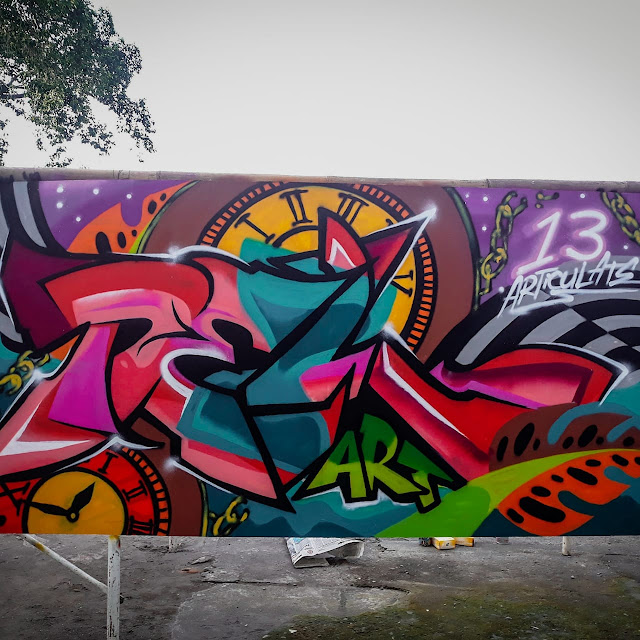 Contoh Gambar Grafiti Keren, Simpel, dan Mudah di TIiru Contoh Gambar Grafiti Keren, Simpel, dan Mudah di TIiru