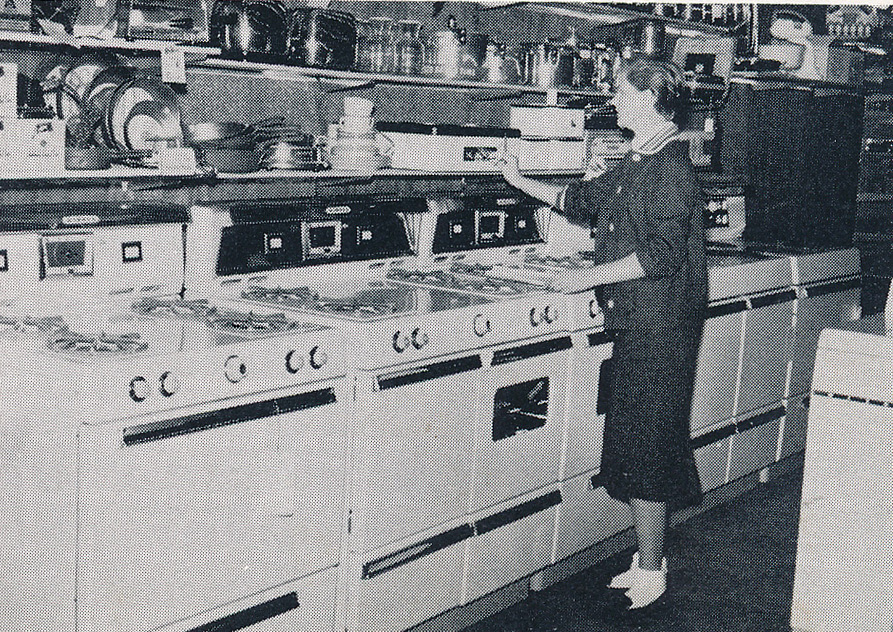 IMAGES OF OUR PAST WESTERN AUTO STORE 100 BLOCK SOUTH JEFFERSON ST