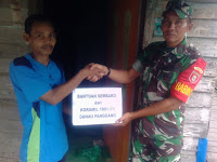 Yanto Senang, Saat Dapatkan Bantuan Sembako dari Babin Manarap Serda Sunaryo Yanto Senang, Saat Dapatkan Bantuan Sembako dari Babin Manarap Serda Sunaryo
