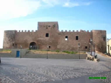 Castello Di Strongoli (Restaurato)