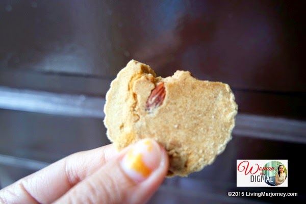 Almond-Cookies via www.LivingMarjorney.com