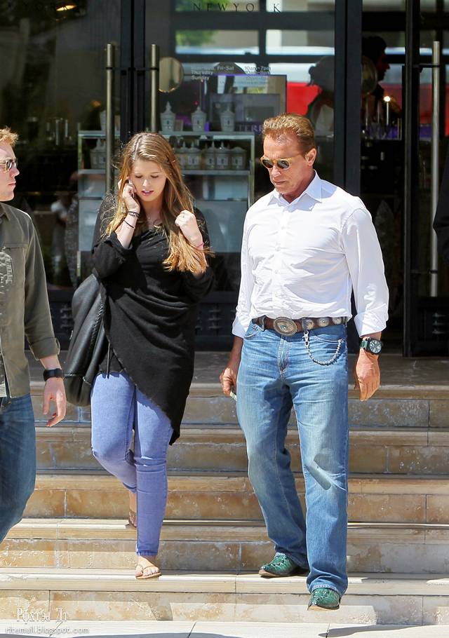 Arnold Schwarzenegger Daughter Wallpapers | Wallpapers Hd Wallpapers