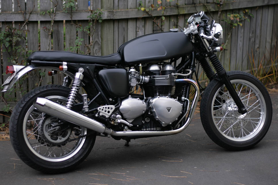 triumph thruxton r seat