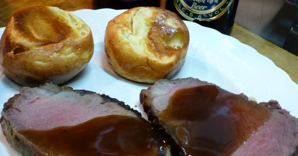 TUBAL ROASTBEEF CLÁSICO CON SALSA BISTO Y YORKSHIRE PUDDING