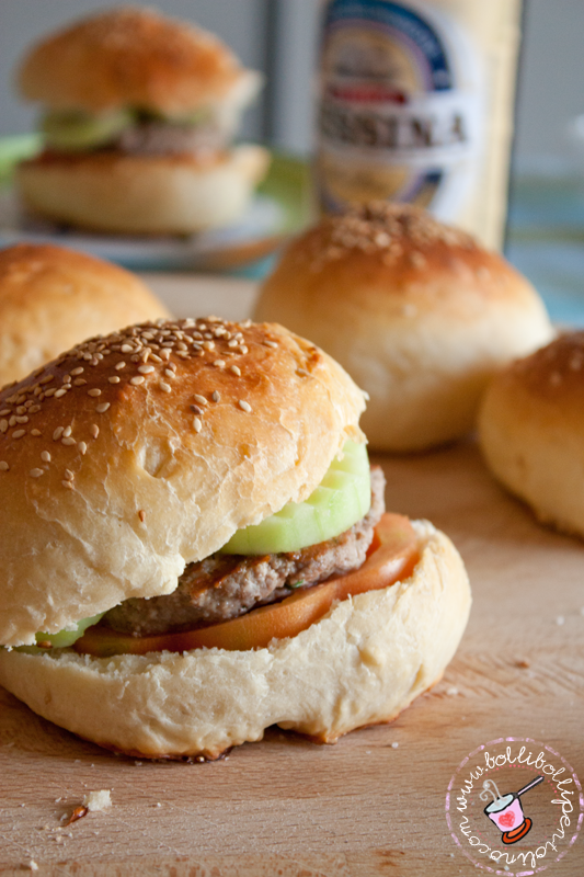 Bolli bolli pentolino: Burgers buns: i panini per hamburger fatti in casa