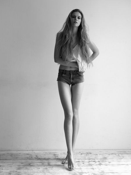 Random Thigh Gap Thinspo