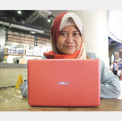Perjalanan Nyaman, Pekerjaan Aman Dengan Pundak Fit Ditemani ASUS ZenBook 13 UX331UAL - Ulasan