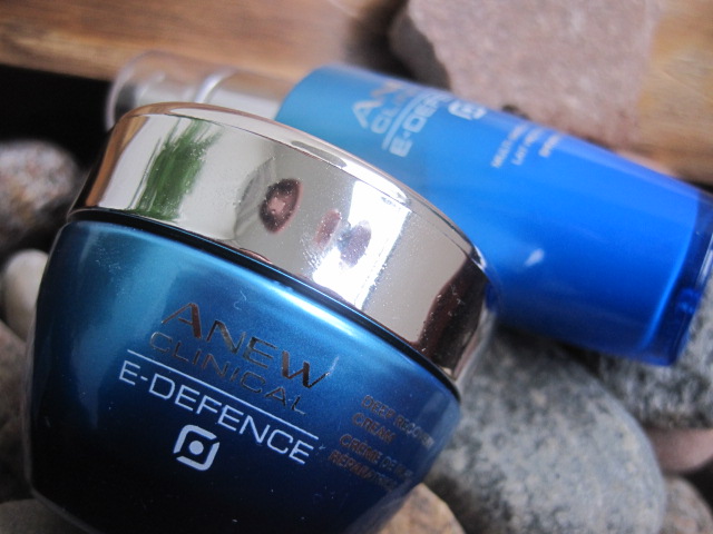 Anew Clinical E-Defence odżywczo-naprawczy krem na dzień i krem na noc