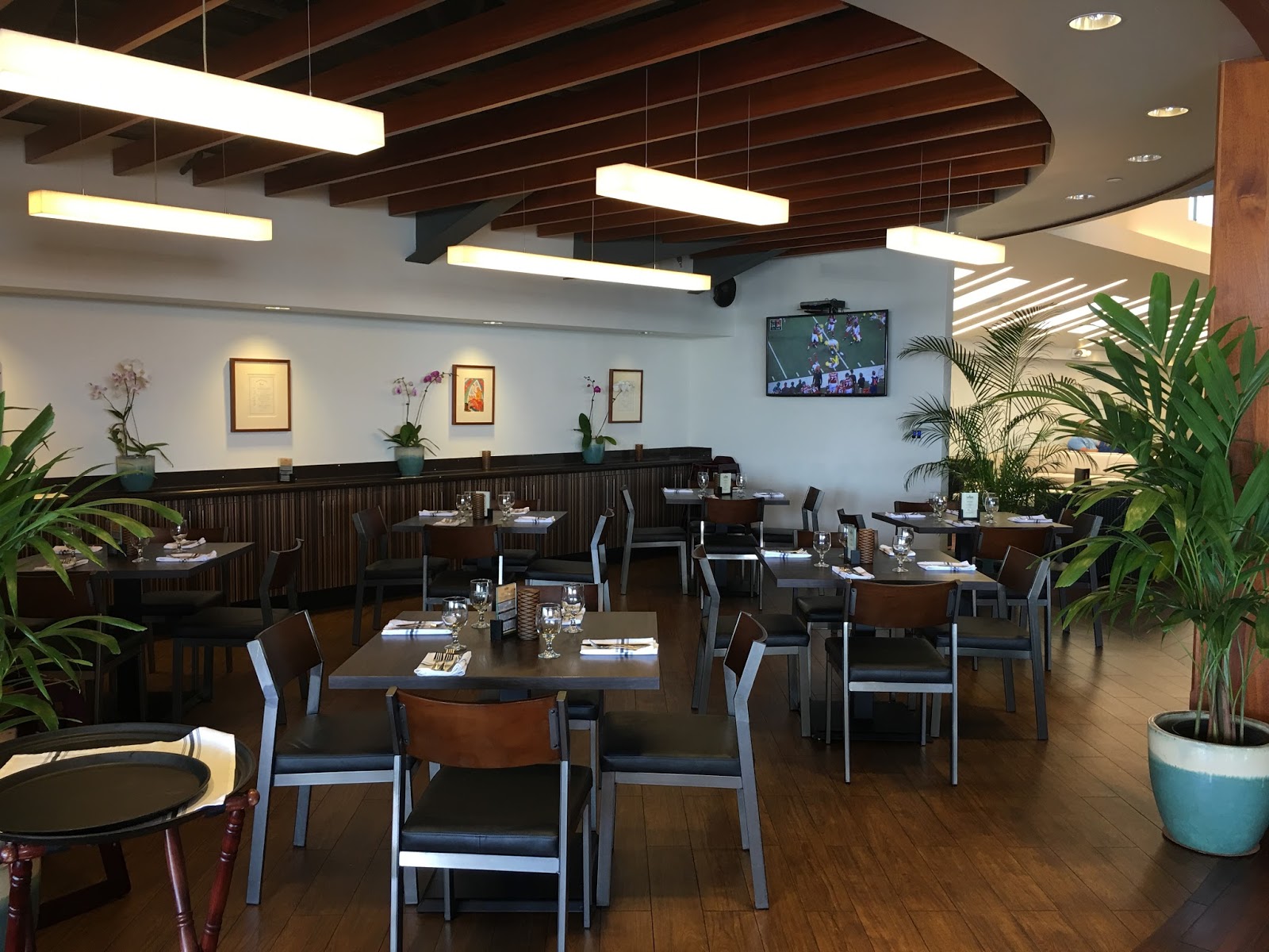 GREAT EATS HAWAII HARBOR RESTAURANT AT PIER 38