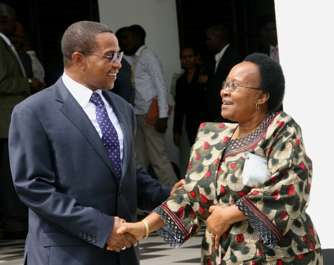 KIF:: Rais Jakaya Kikwete Akisalimiana na Mama Lubuva