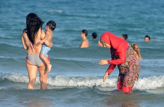 1 French mayor on burkini ban: Muslims must accept our way of life, if you don't want to live the way we do, don't come!