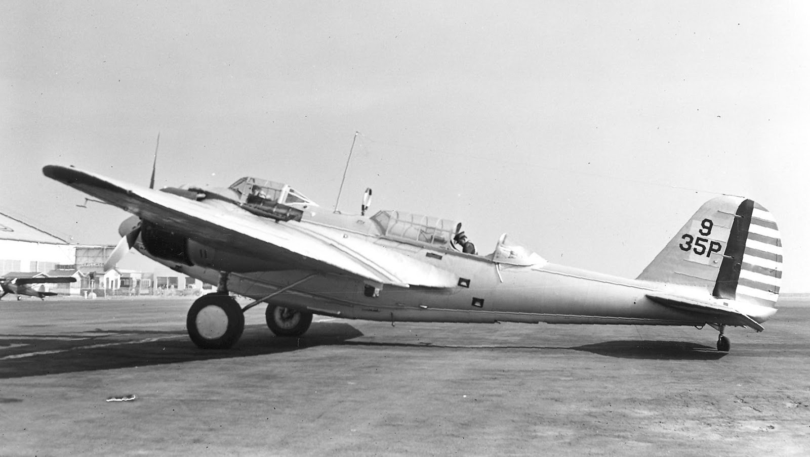 Airplanes in the skies + FAF history Martin B10