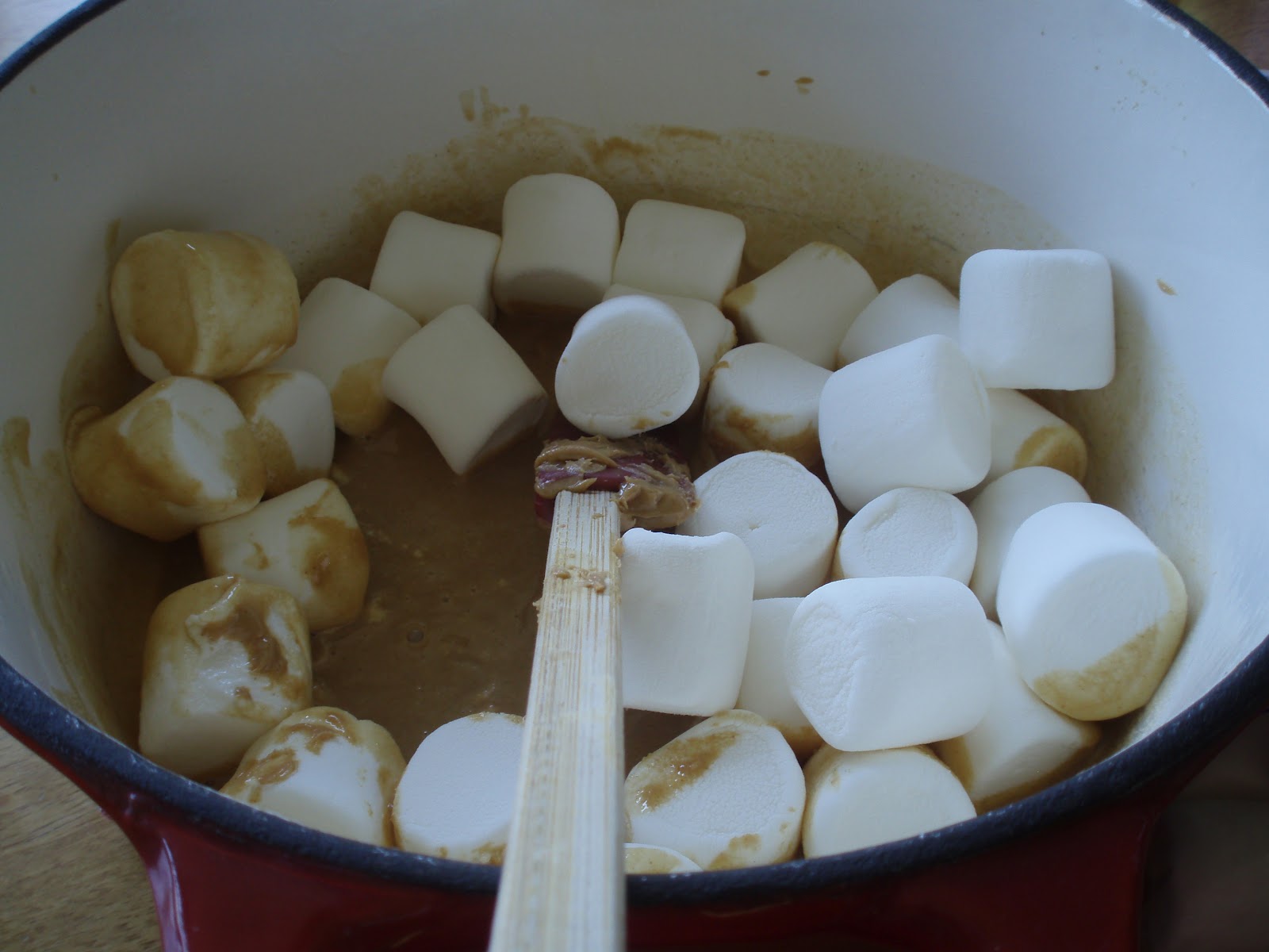 the test nest Peanut Butter Cheerio Treats...Toddler time!