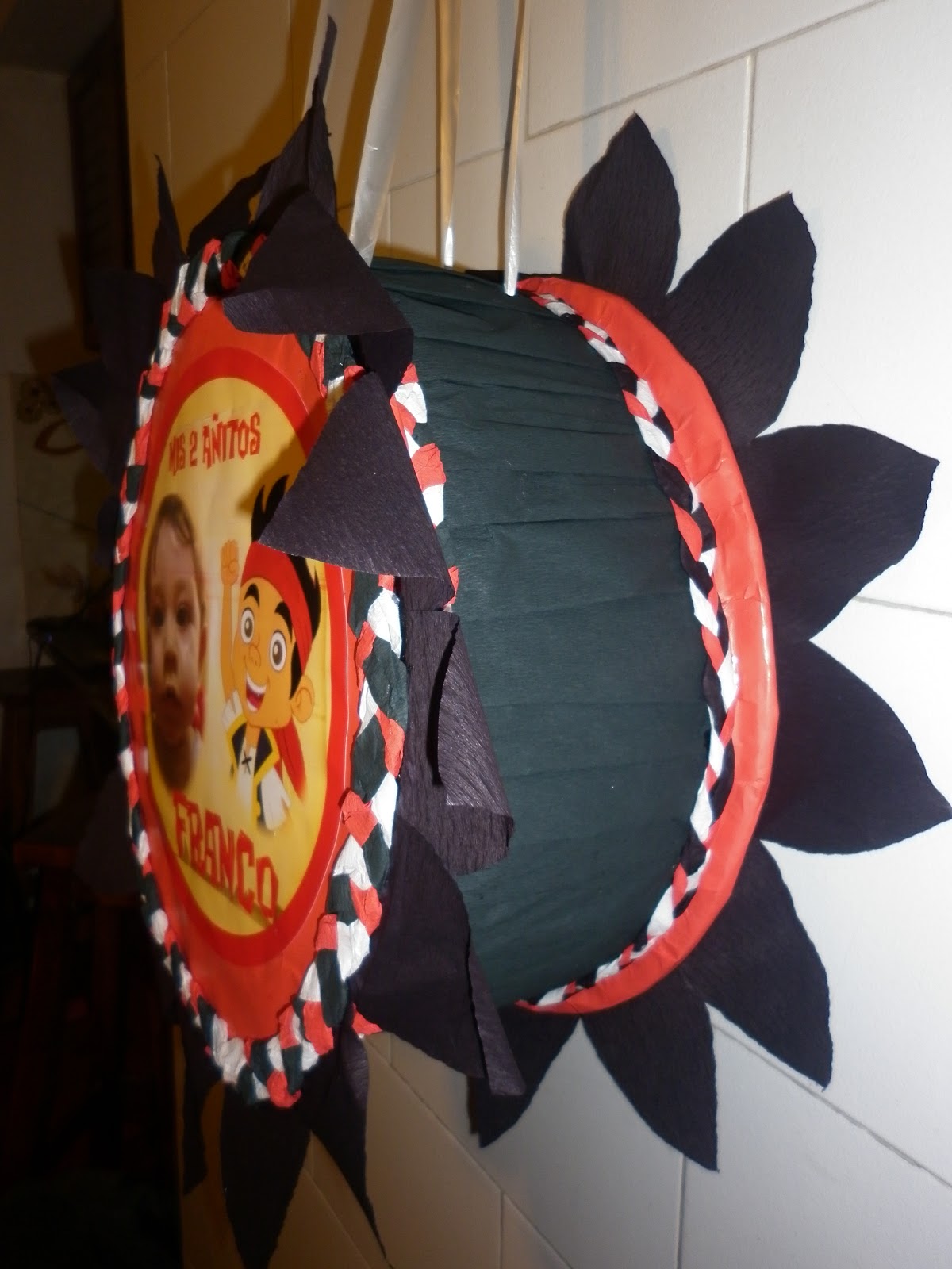 Deco, arte y juegos Piñata de Jake y los piratas!