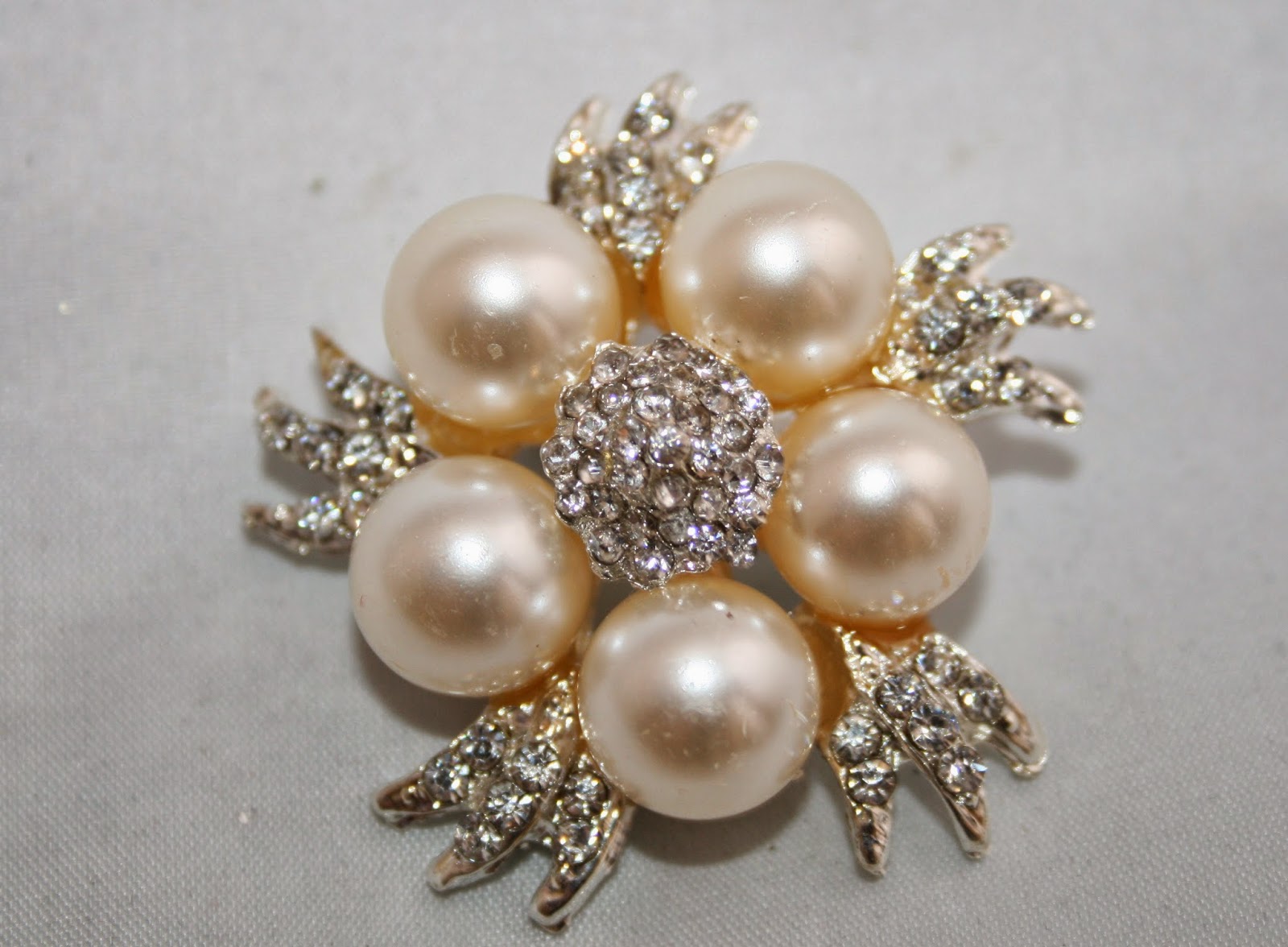 Kay's Flower School & Brooch Bouquet Training Brooches for Sale for