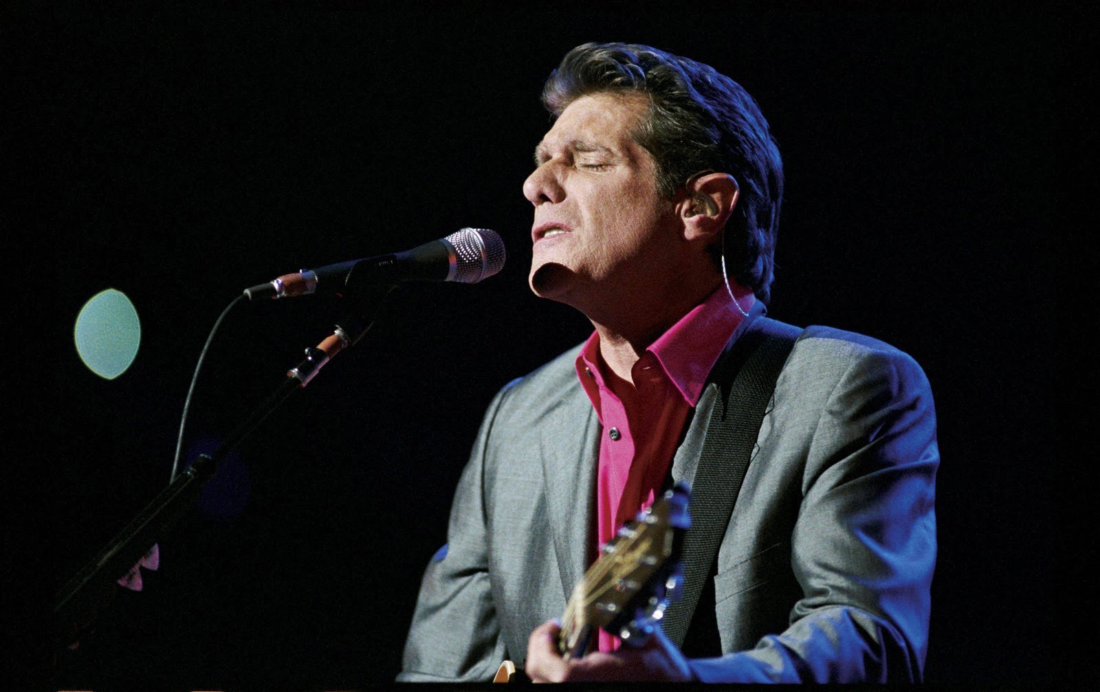 Eagles Guitarist, Glenn Frey dies at 67